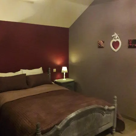 Les Champs Aux Boules Ambiance Tres Cosy شقة *